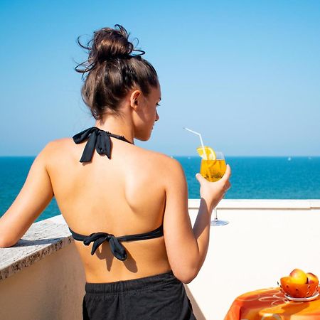 Hotel Driade Sul Mare Rimini Buitenkant foto